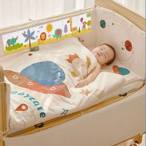 Protectie pentru patut 2 in 1 tip carte senzoriala, Animalute