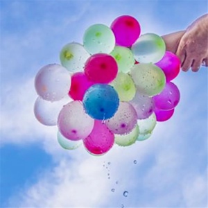 Set 111 baloane cu apa, injector apa, latex/plastic, multicolor