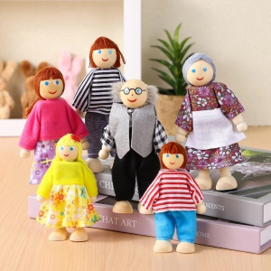 Set 6 Figurine din Lemn, Familia