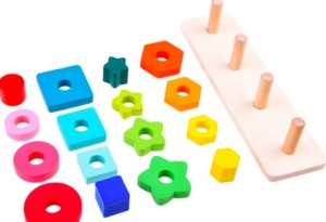 Joc de sortare din lemn pe 4 coloane, Forme geometirce