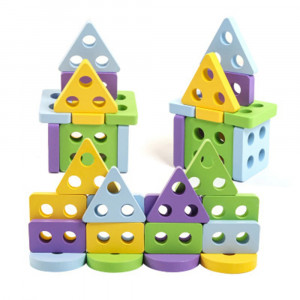 Joc de sortat cu 4 forme geometrice colorate