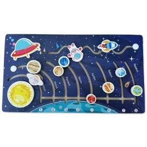 Joc educativ in limba romana, labirint din lemn cu planetele din Sistemul Solar