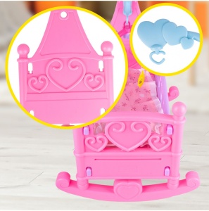 Patut balansoar cu papusa, carusel suspendat si accesorii incluse - Sweet Baby