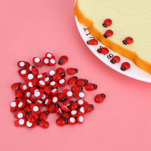 Set 50 buburuze colorate din lemn pentru creatii, 2 cm