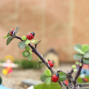 Set 50 gargarite multicolore din lemn pentru creatii, 15 mm