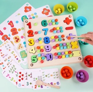 Joc Montessori cu activitati, matematica, asocieri si numarare