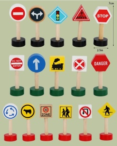 Set 16 indicatoare de circulatie din lemn