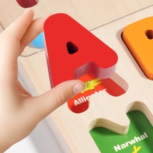 Joc educativ logaritmic 5 in 1, labirint, asociere culori, litere si cifre