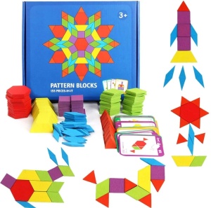 Joc de constructie Tangram din lemn cu 155 piese