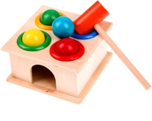 Joc Montessori, Cutiuta cu 4 bile si ciocan