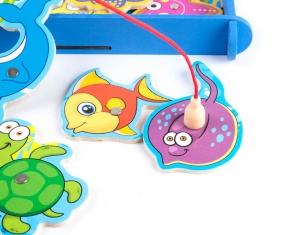 Joc Montessori din Lemn, Pescuit Magnetic