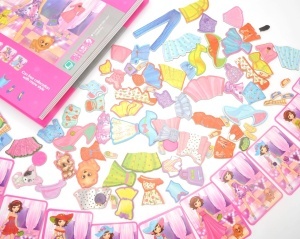 Carte magnetica puzzle pentru copii – Lumea printeselor