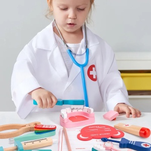 Set de joaca trusa doctor dentist din lemn, 24 piese
