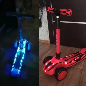 Trotineta cu 3 roti, lumini LED, pliabila, 3-6 ani, albastru - Img 3