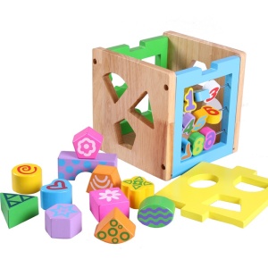 Cub sortator din lemn cu activitati