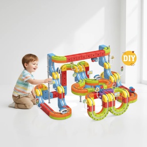 Set tren cu circuit magnetic 3D, traseu modular de construit - 141 piese