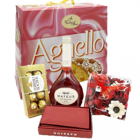 Pachet cadou Stars, Mateus The Original Rose, Panettone Agnello de 850g, praline Ferrero, flori uscate parfumate si portofel dama din piele naturala