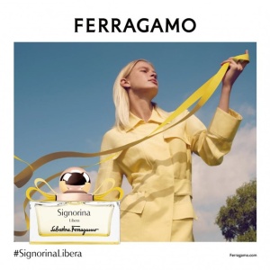 Salvatore Ferragamo Signorina Libera, Apa de Parfum, Femei
