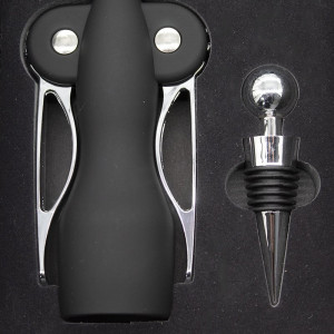 Set cadou pentru barbati VLV, cutie cu 3 accesorii pentru desfacerea sticlei cu vin, 21x13 cm - Img 4