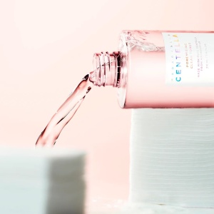 Toner de fata clarifiant pentru minimizarea porilor Poremizing Skin1004, 210 ml