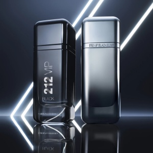 Carolina Herrera 212 Vip Black Elixir, Apa de Parfum, Barbati