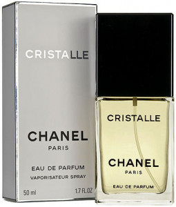 Chanel Cristalle, Femei