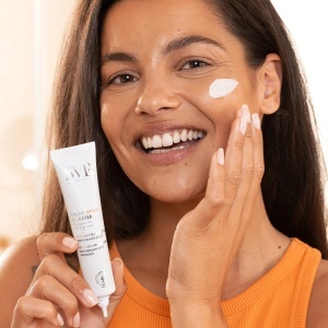 Crema impotriva petelor brune Clairial SPF 50+, 40 ml, Svr