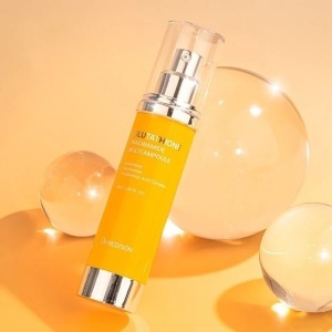 Ser multifunctional anti-aging si iluminator cu Glutathione si Niacinamide, 50 ml, Dr Hedison