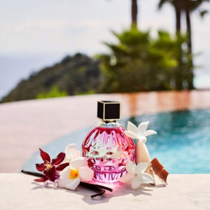 Set cadou Jimmy Choo Rose Passion, Femei, Apa de Parfum 100 ml + Lotiune de corp 100 ml + 7,5 ml Mini Apa de parfum - Img 2