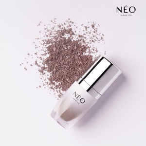 Fard de pleoape pulbere satinat Intense Serum Loose Neo Make Up, 04 Soft Hazel, 3 g