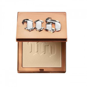 Fond de ten compact Urban Decay Stay Naked 40Cp