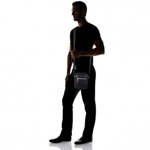 Geanta mica crossbody pentru barbati Guess, Model Scala, Negru - Img 4