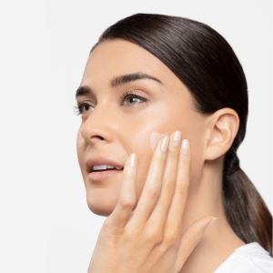 Ser de Zi Dermalogica Smart Response, Netezeste, Intareste si Hidrateaza, Pentru Fata, 30 ml