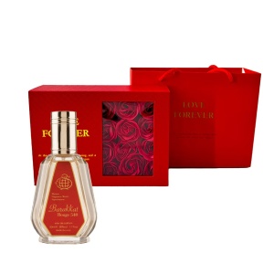 Set cadou Darlis, Apa de Parfum Barakkat Rouge 540, Fragrance World, Unisex, 50 ml si Cutie cu trandafiri