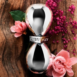 Set cadou DKNY DKNY 24 7 Apa de parfum 100 ml + Lotiune de corp, 100 ml + mini Apa de parfum, 15 ml