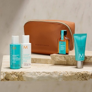 Set Repair, Moroccanoil, Sampon 70ml, Balsam 70 ml, Crema de maini 40 ml, Tratament ulei de par pentru toate tipurile de par 25ml