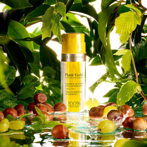 Ulei hranitor pentru piele 2 in 1, Clarins Plant Gold Nutri-Revitalizing Oil-Emulsion, 35 ml