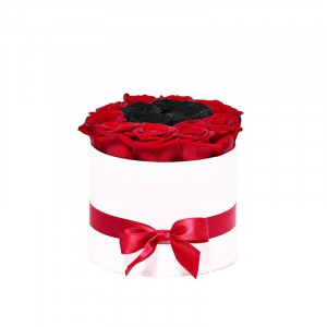 Aranjament floral Trandafiri parfumati de sapun, in cutie alba Luxury S