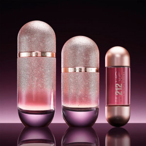 Carolina Herrera 212 Vip Rose Elixir, Apa de parfum, Femei
