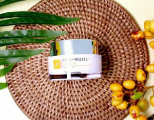Crema de fata cu efect de albire si luminozitate Dr Hedison Vita White Cream, 50 ml - Img 2