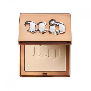 Fond de ten compact Urban Decay Stay Naked 30Wo