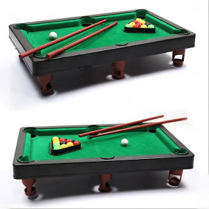 Joc mini pentru copii - masa de biliard cu doua tac-uri si accesorii 40 cm