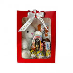 Pachet GiftDay , Iepuras de plus alb 31cm, Prajitura Casei Alka 350g, Iepuras de ciocolata Heidi 45g, Kinder delice si trei oua Kinder Surprise in punga cadou