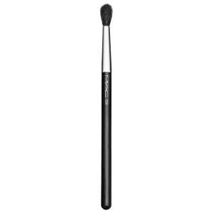 Pensula fard de pleoape Mac 224S Tapered Blending Brush