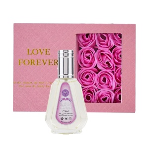 Set cadou Charmora Apa de Parfum cu Ard al Zaafaran Zahoor al Reef, si Cutie cu trandafiri