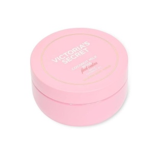 Scrub de corp cu lapte de cocos si trandafir, Victoria’s Secret Coconut Milk Rose Natural Beauty, 216 g