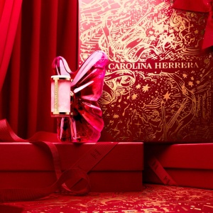 Set cadou Carolina Herrera La Bomba, Femei, Apa de parfum, 80 ml + Lotiune de corp, 100 ml + Apa de parfum, 10 ml