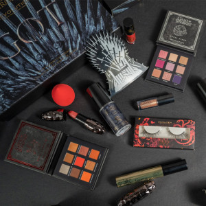 Set de machiaj Makeup Revolution X Game Of Thrones 12 Days Advent Calendar - Img 3