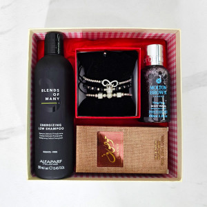 Set Wood Tease, Apa de Parfum Ard al Zaafaran Mousuf, Set 3 bratari din otel inoxidabil, onix si zirconiu, Gel de Dus Molton Brown Relaxing Ylang-Ylang, Sampon Alfaparf Rebalancing Low Shampoo Blends of Many