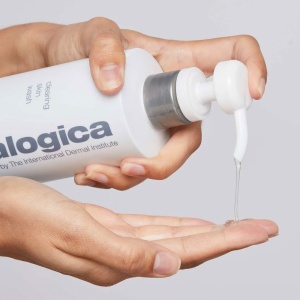 Spuma de Curatare Dermalogica Clearing Skin Wash, Elimina Impuritatile